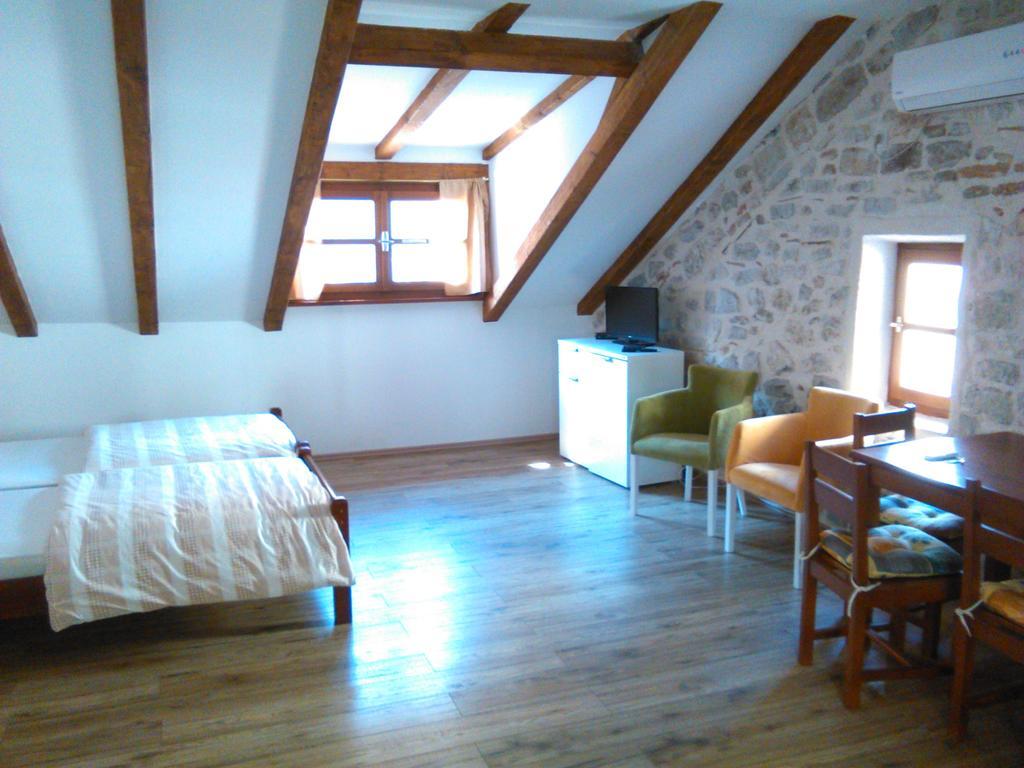 Apartments Historic Stone House Котор Екстериор снимка