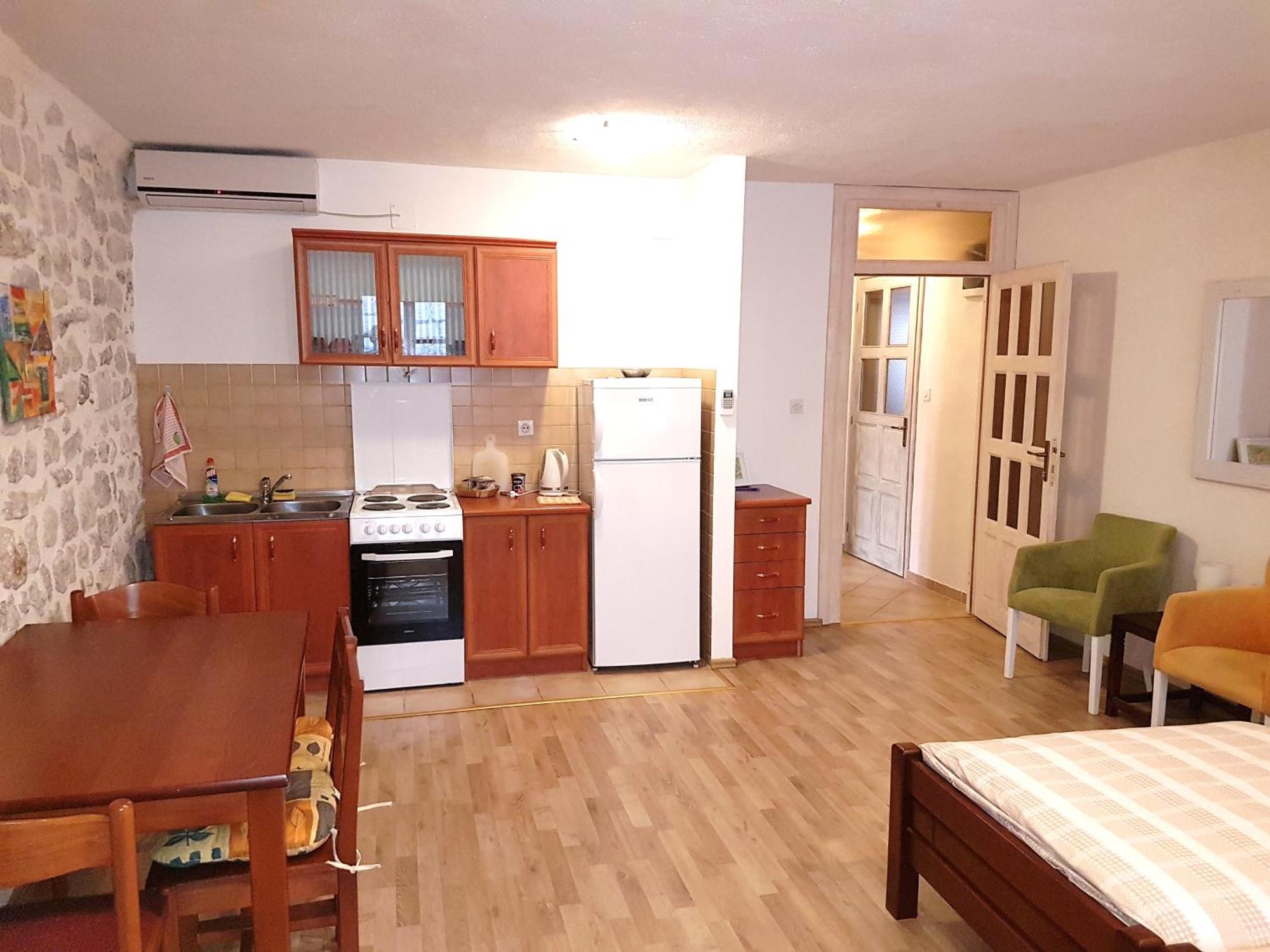 Apartments Historic Stone House Котор Екстериор снимка
